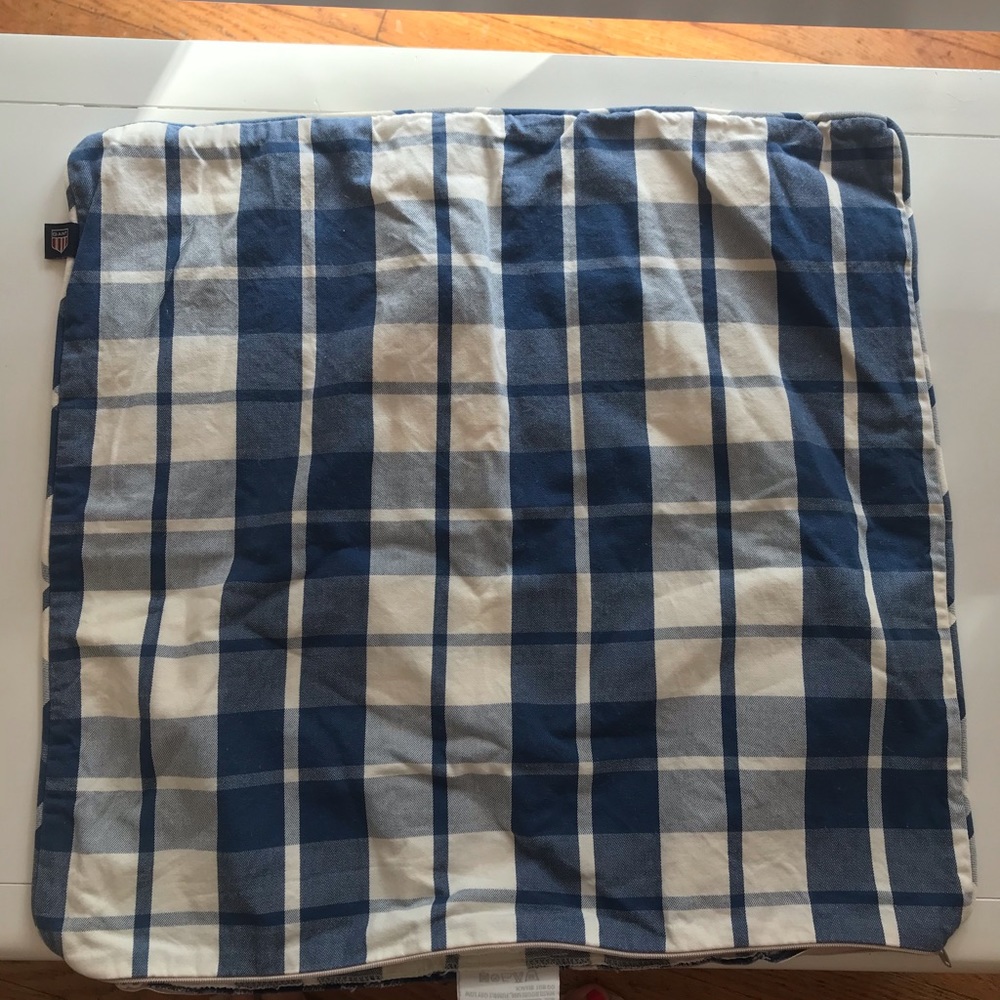Gant plaid cushion cover